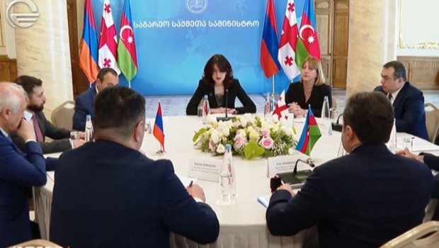 Azərbaycan, Gürcüstan və Ermənistan xarici işlər nazirlərinin müavinlərinin görüşü BAŞLADI