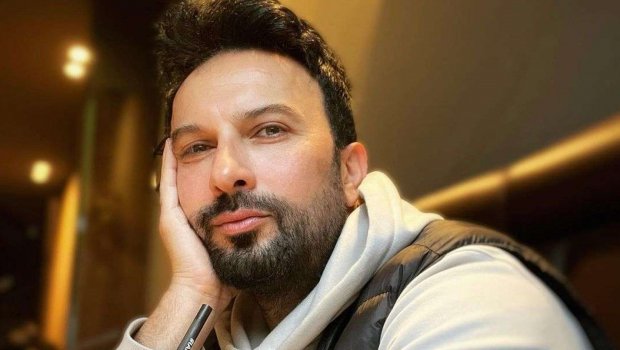 Tarkan anasınının vida mərasimində göz yaşlarına BOĞULDU – FOTO/VİDEO