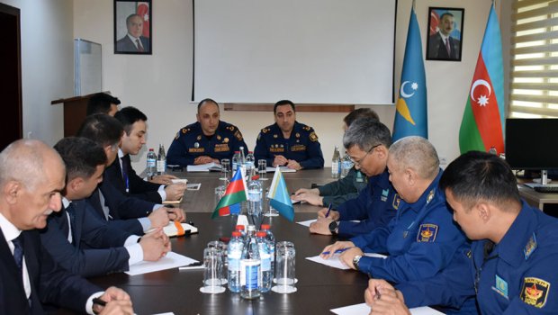 Qazaxıstan nümayəndə heyəti Azərbaycan HHQ-ni ziyarət etdi - FOTO