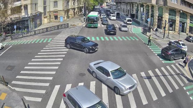 Yanğınla bağlı yoldakı məhdudiyyət aradan qaldırıldı &ndash; YENİLƏNİB - FOTO/VİDEO