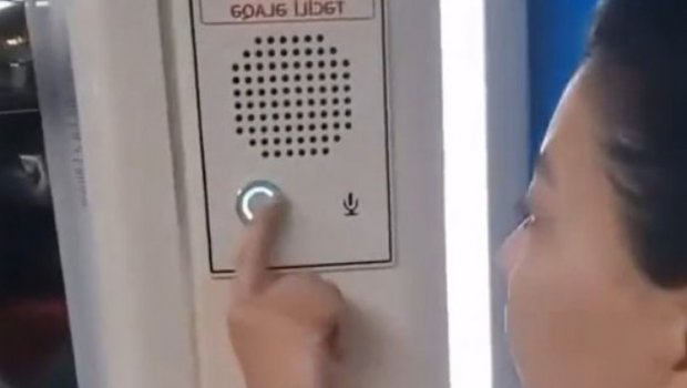 Qadının metroda etdiyi hərəkət müzakirələrə səbəb oldu - VİDEO