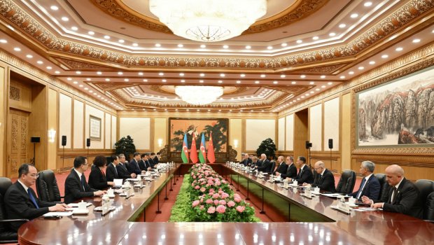 İlham Əliyevin Si Cinpin ilə geniş tərkibdə görüşü KEÇİRİLİB - FOTO/VİDEO