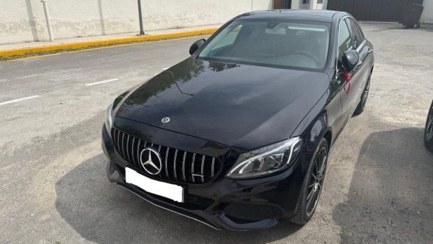 Toy karvanında avtoxuliqanlıq edən "Mercedes" sürücüsü saxlanıldı &ndash; VİDEO