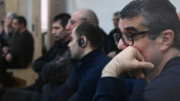 Ermənilərin Azərbaycan vertolyotunu vurması ilə bağlı sənədlər məhkəmədə TƏTBİQ OLUNDU - FOTO
