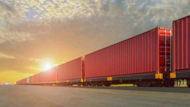 Təhlükəli yüklərin dəmir yolu ilə daşınması üçün lisenziya tələb olunmayacaq – FƏRMAN