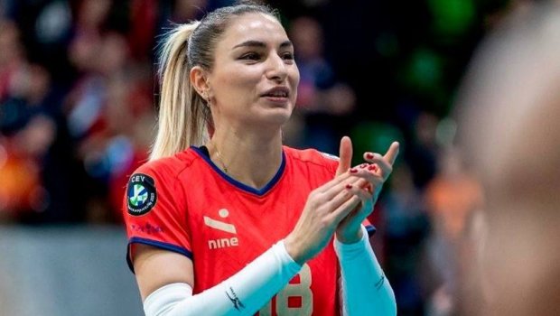 Macarıstan çempionu olan azərbaycanlı voleybolçu UĞURLARINDAN DANIŞDI