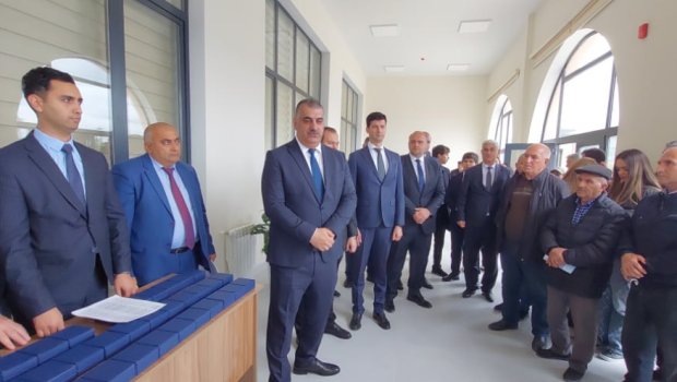 Sarıcalı kəndinə çatan ailələrə mənzillərin açarları təqdim olundu - FOTO