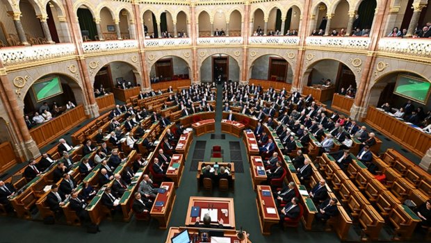Macarıstan Beynəlxalq Cinayət Məhkəməsindən çıxır – Parlament QƏRAR VERDİ