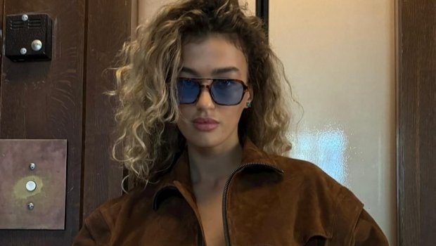 Məşhur rusiyalı müğənni Ukraynada yaşayış icazəsi aldı – FOTO