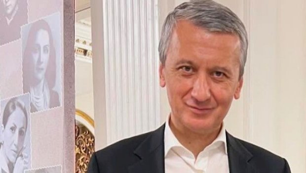 Azər Qasımovun xanımı işdən çıxdı