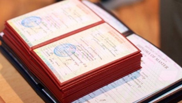 Xaricdə təhsil almış daha 82 nəfərin diplomu TANINMADI