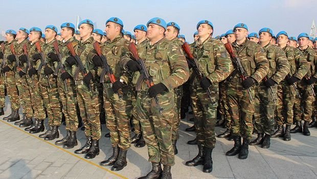 Müddətdən artıq həqiqi hərbi xidmətə qəbul olmaq istəyənlərin NƏZƏRİNƏ - FOTO