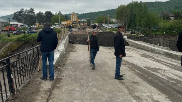 Qubada uçan körpü müvəqqəti təmir olundu - ÖZƏL - FOTO