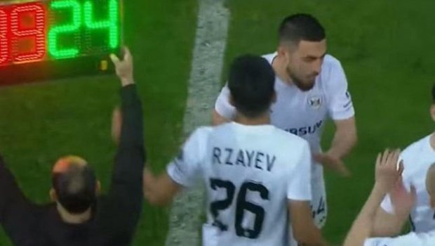 15 yaşında “Qarabağ”da rəsmi debüt etdi - VİDEO