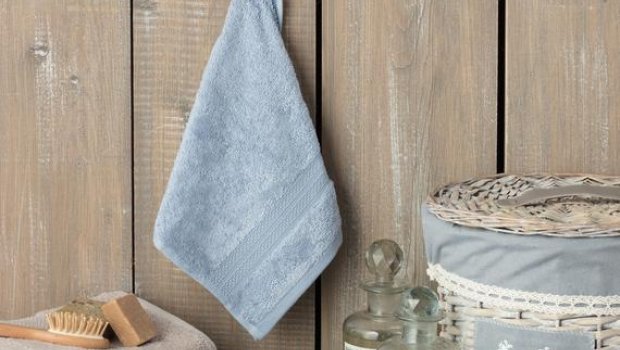 Kişi qonşusunun evinə çimməyə getdi və...