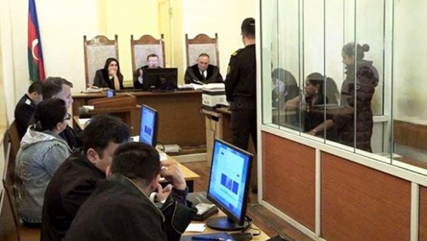 Səs-küylü işdə qadınlara HÖKM OXUNDU - FOTO