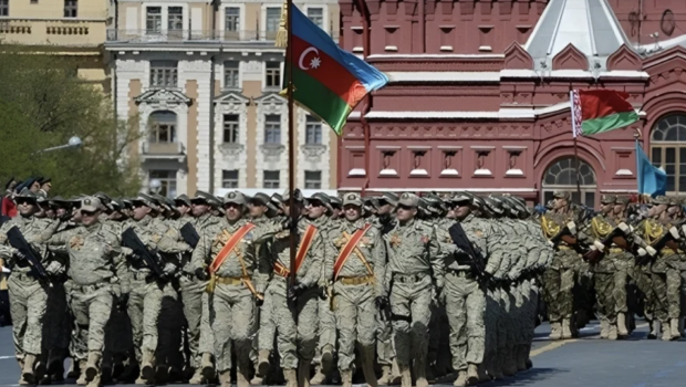 Hərbçilərimiz Moskvada Qələbə Paradının məşqində - VİDEO