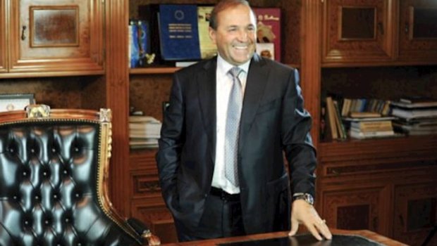 Hacı İbrahim Nehrəmli məşhur binasını bu məmurun oğluna satdı &ndash; FOTO