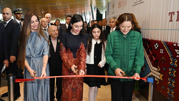 Leyla Əliyeva və Arzu Əliyeva Şahzadə ilə sərgidə - FOTO