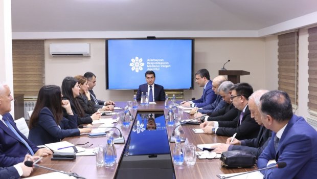 Hikmət Hacıyev Medianın İnkişafı Agentliyində media subyektlərinin rəhbərləri ilə görüşüb - FOTO