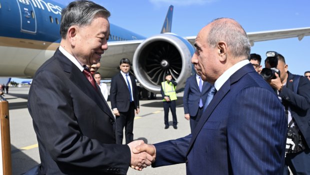 Vyetnam lideri Azərbaycana GƏLDİ - FOTO