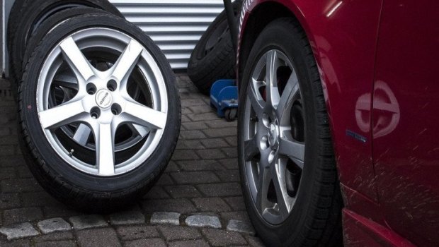 Nasos yoxdursa, təkəri necə doldurmaq olar? - Faydalı məsləhətlər