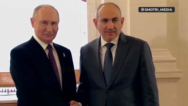 Putin Paşinyanı Kremldə qarşıladı - VİDEO