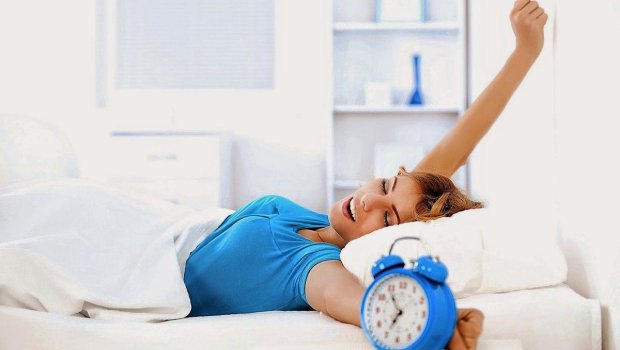 Səhər enerjili oyanmaq üçün nə etmək lazımdır?