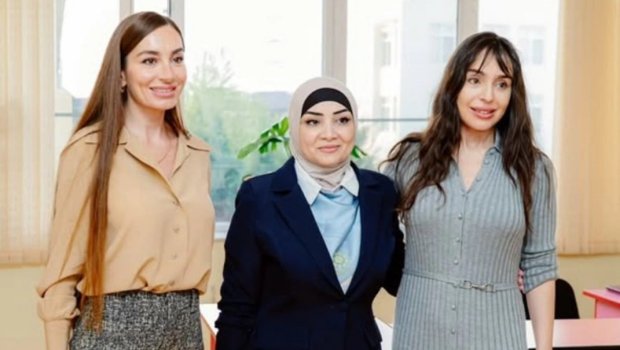 Arzu və Leyla Əliyevalar həssas əhali qrupundan olan şəxslərə baş çəkiblər - FOTO