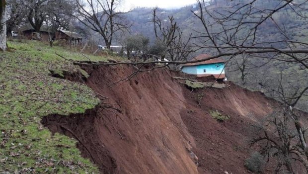 Marneulidə torpaq uçqunu oldu - Ölən və yaralı var