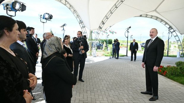 Prezident xalqımızın Vətən müharibəsindəki iradəsindən danışarkən KÖVRƏLDİ - VİDEO