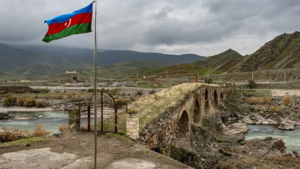 4 İran vətəndaşı Xudafərin körpüsündə qazıntı aparmaq istədi - ANBAAN VİDEO