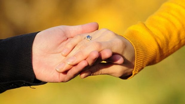 Özündən 24 yaş böyük qadına aşiq oldu &ndash; HƏBS EDİLDİ