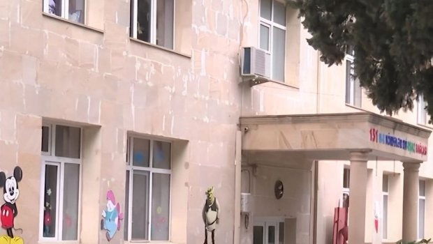 Bağçada uşaqlara xarab olmuş yeməklər verilir? &ndash; VİDEO