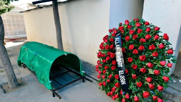 Azərbaycanda iki vəzifəli şəxsə ağır itki &ndash; FOTO