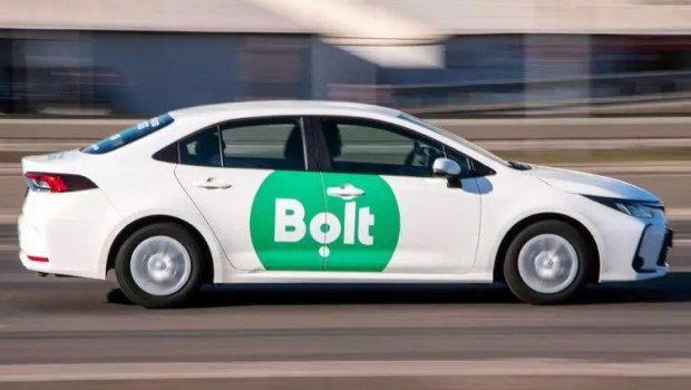 Bakıda taksi sürücüsü 5 manatlıq yolu 435 manata APARDI