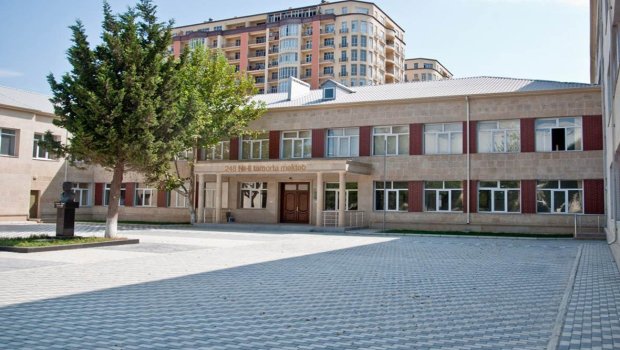 Daha bir məktəbdə RÜŞVƏT İDDİASI: "Dərs saatları və attestatlar satılır"