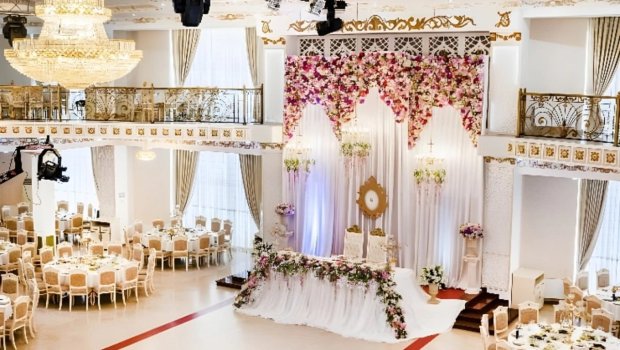 Tanınmış şadlıq sarayları CƏRİMƏLƏNDİ