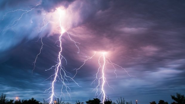 Biləsuvarda 44 yaşlı şəxsi ildırım vuraraq su arxına ATIB &ndash; TƏFƏRRÜAT 