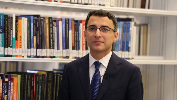 &ldquo;Valideynlərin müdaxiləsi ixtisas seçimində problem yaradır&rdquo; &ndash; Fariz İsmayılzadə