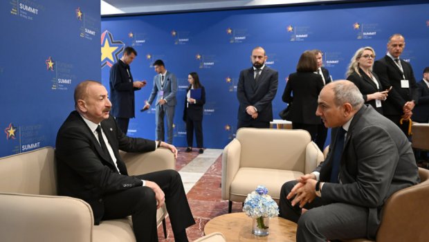 Paşinyanın kofe içmək təklifinə İlham Əliyevdən CAVAB: “Mən yaxınlaşaram, indi söhbət edirəm” – VİDEO