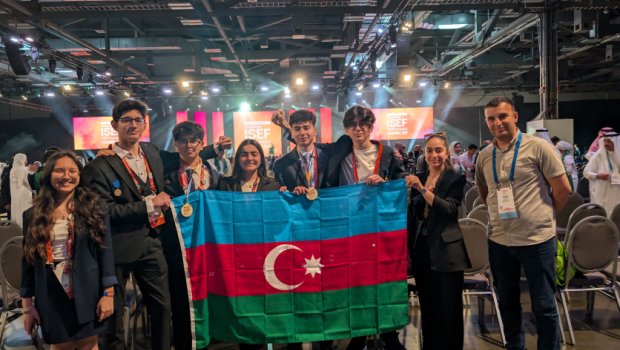 Məktəblilərimiz ABŞ-da keçirilən müsabiqədə bürünc medal qazandılar - FOTO