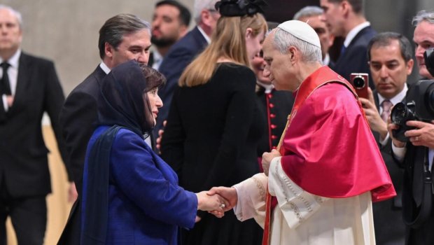 Sahibə Qafarova Papa XIV Leoya Azərbaycan Prezidentinin təbriklərini çatdırdı - FOTO