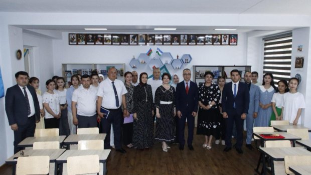 Özbəkistan universitetində Seyid Əzim Şirvani adına auditoriya açıldı - FOTO