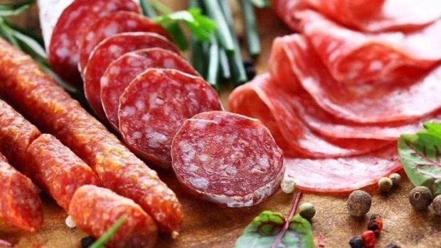 Bu kolbasalar böyrəkdə daş YARADIR