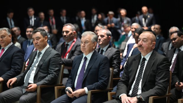 İlham Əliyev Əziz Sancarın təltif olunması mərasimində - FOTO