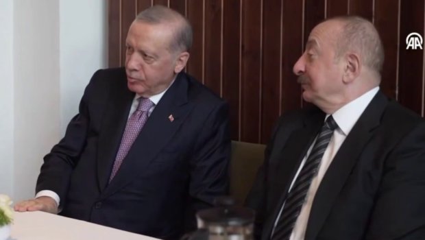 Ərdoğanla İlham Əliyev arasında səmimi DİALOQ – VİDEO