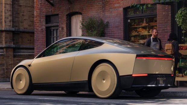 &ldquo;Tesla&rdquo; 10 avtomobillə pilotsuz taksi xidmətinə başlayacaq - VİDEO