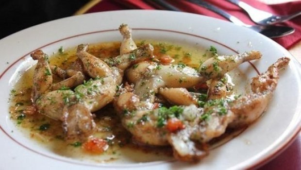 Qurbağa əti MASAMIZDA &ndash; Haramdır, yoxsa DELİKATES?