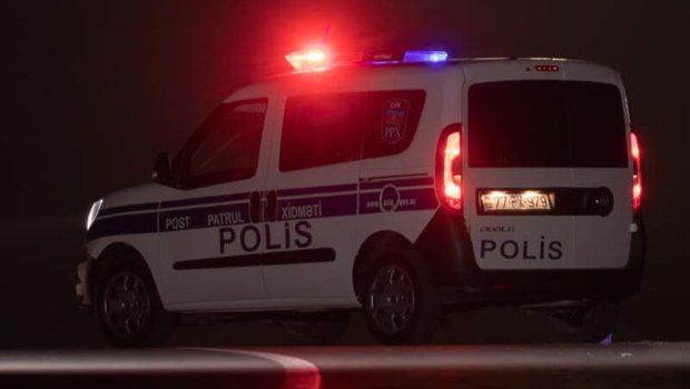 "Prius"u ötən VAZ-ın sürücüsü küçədə DÖYÜLDÜ